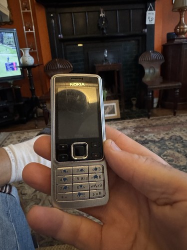 Nokia 6300 charger present - 6300,