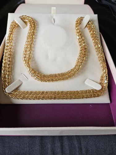 Gold tone open weave mesh - open,
