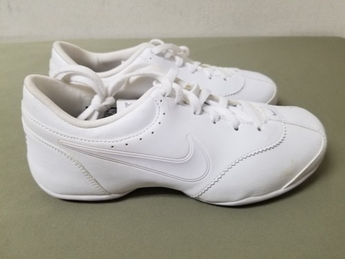 New nike womens cheer - new,