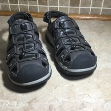 Skechers Sandals Men 7 Relaxed Fit Tresmen Outseen Slip On Fisherman Bulk./Gray