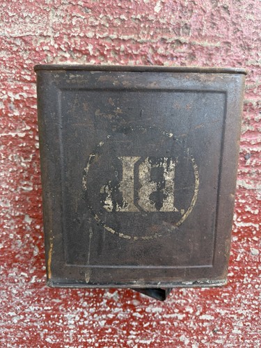Gallon vintage petrol can - 2,
