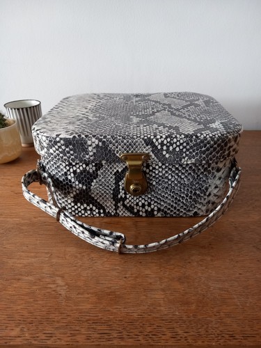 Vintage 1960 cheney vinyl - cheney,