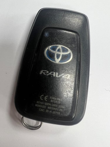 Genuine toyota button remote - toyota,