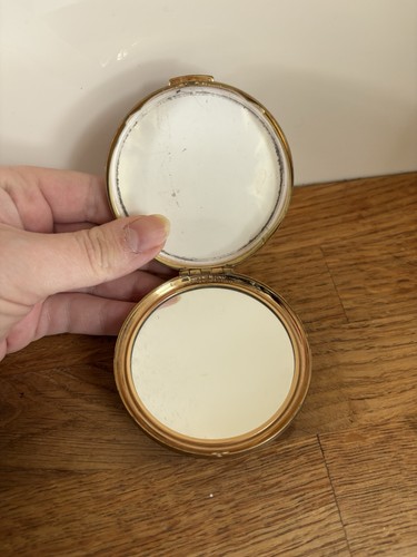 Vintage guilded brass - guilded,