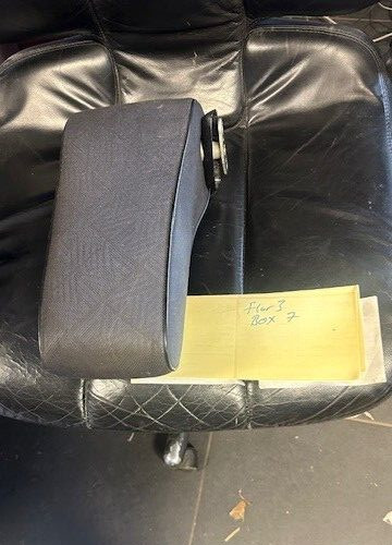 Center armrest mal - armrest,