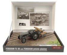 1:32 scale Ferguson TE 20 & Ferguson Potato Planter Gift Set - J7127