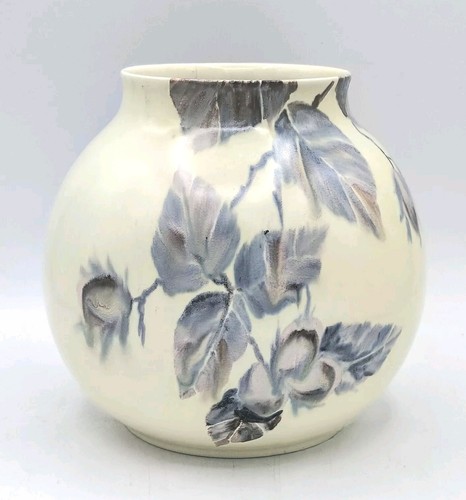 Carlton ware bulbous - ware, shaped
