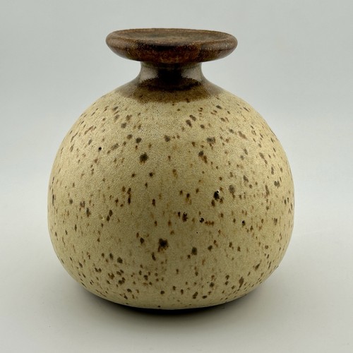 Signed speckled studio pottery - speckled,