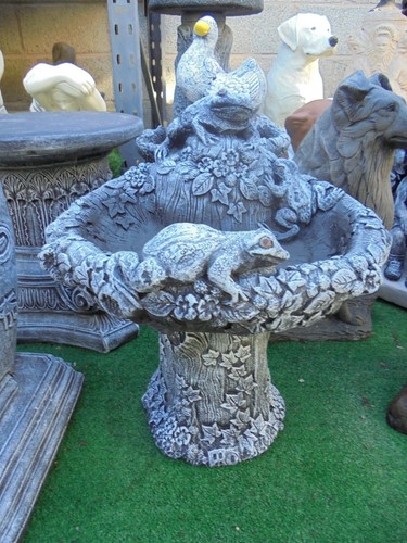 Frog bird bath concrete garden