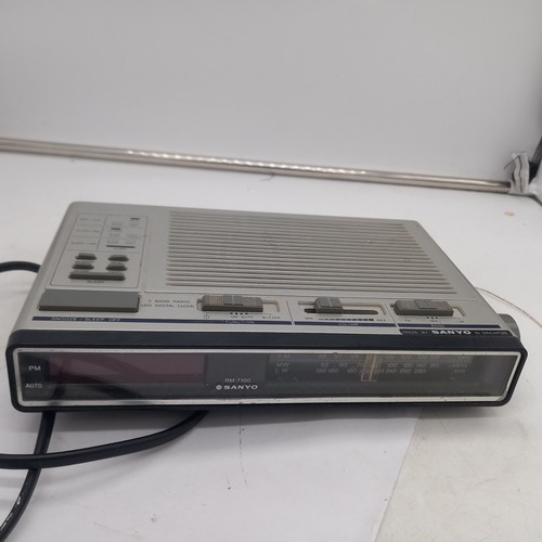 Vintage sanyo 7100 radio - sanyo, rm-7100