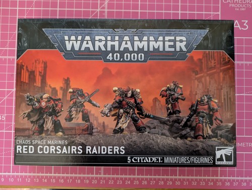 Red corsairs raiders weapons - corsairs,