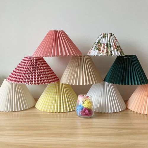 Minimalist pleated lampshade - pleated,