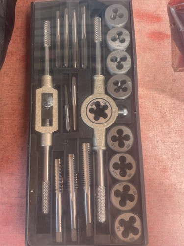 Tap and die set 20 - -, piece