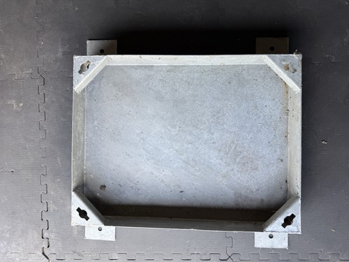 Recessed block paving - recessed, manhole
