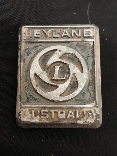 Leyland australia badge mini - badge,