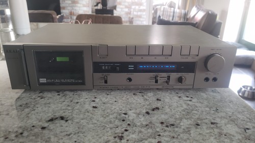 Akai cassette deck f14 - akai,
