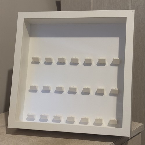 Lego minifigure display - minifigure, 21-
