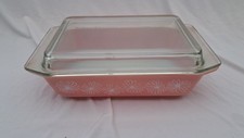 Vintage PYREX Daisy Gaiety Pink Rectangular Casserole Dish with Lid