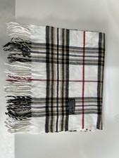 Classic Burberrys scarf in the