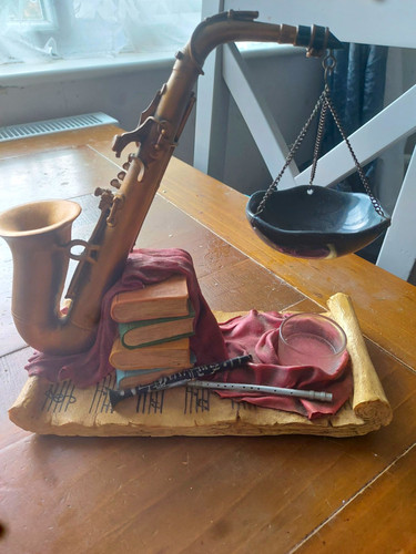 Vintage metal balance scales - metal,