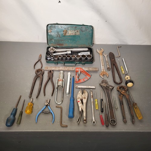 Vintage hand tools job - hand,