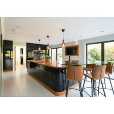 Approved Used Modern Magnet Kitchen with Large Island