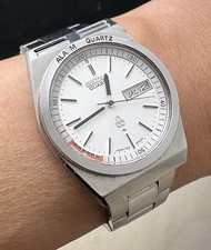 Seiko Alarm Quartz Watch 7223