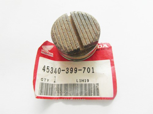 Original brake pad front - x,