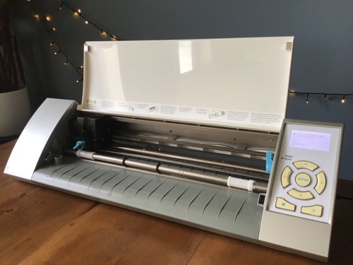 Silhouette cameo cutting - silhouette,