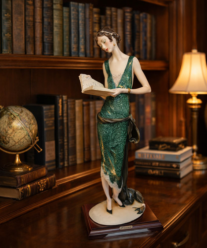 Elegant lady figurine - elegant, "lady