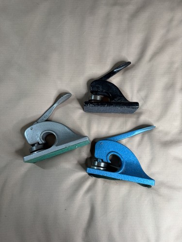 Bundle embossing press - of,