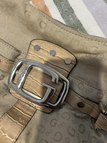 2010s tan guess bag - guess,