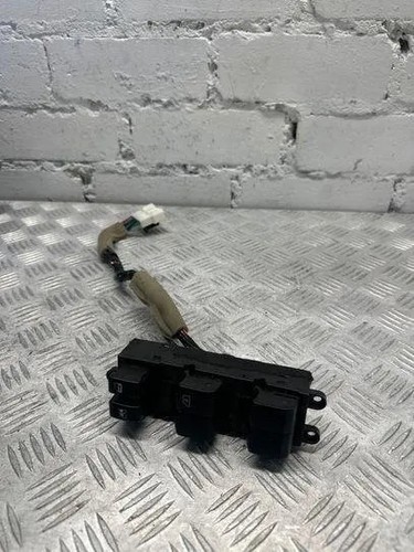 Subaru legacy rear left - v,
