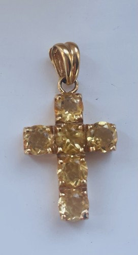 9ct gold cross pendant - gold,