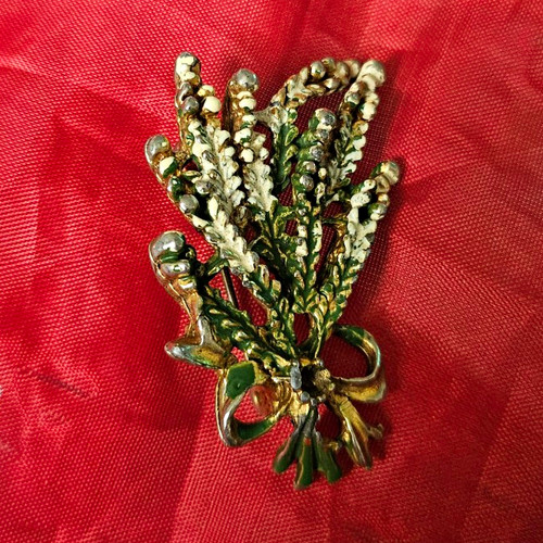 Gold tone enamel - gold, bouquet