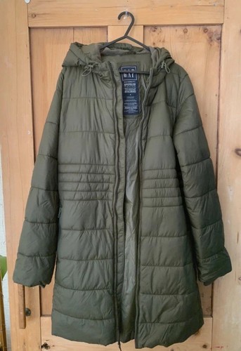 Gap maternity green puffer - 10,