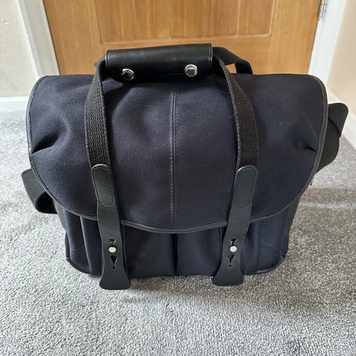 Billingham 207 camera - camera, bag