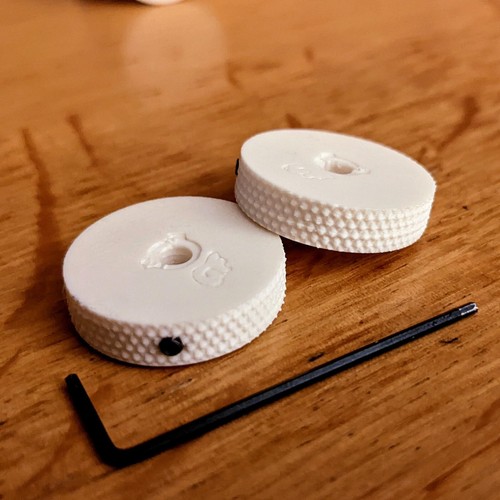 White pair roller - pair, knobs