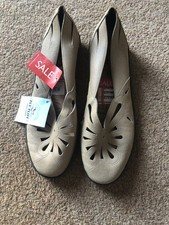 Fly Flot Camel Leather Shoes