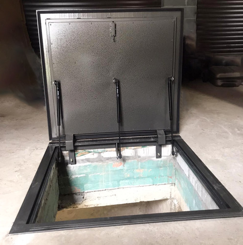 Outdoor insulated hatch - , door