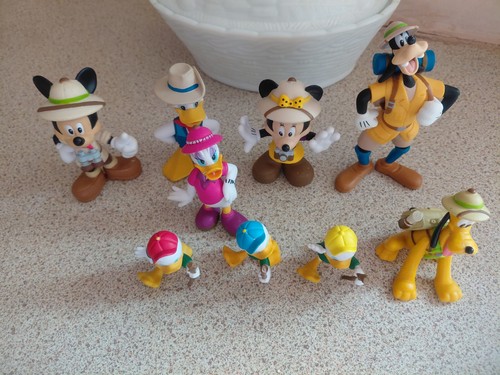 Micky mouse friends on - micky,