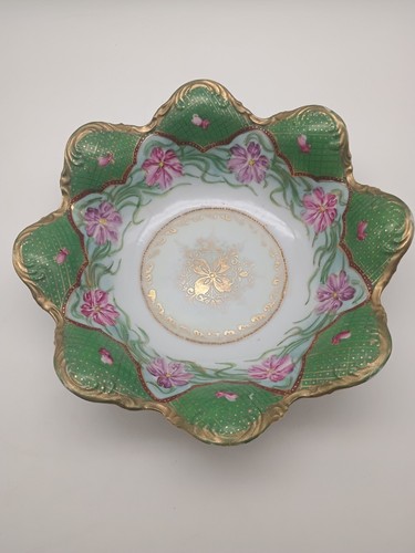 AntiquePorcelainBowlGreen&Gold
