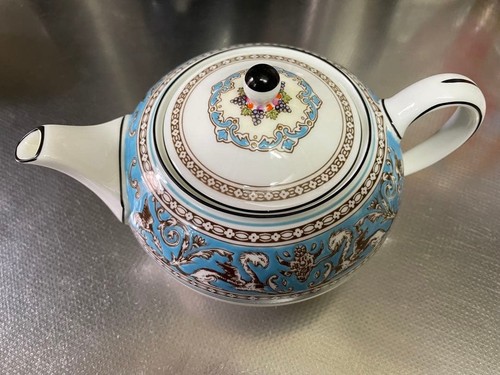 Wedgwood florentine turquoise - florentine,