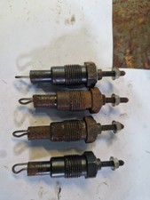 International B250 B275 Heater Glow Plugs N.o.s