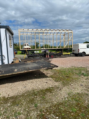 Shepherds hut chassis massive - hut,
