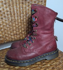 Dr. Martens triumph AIMILITA