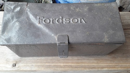 Fordson toolbox original - toolbox,