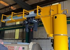 Pelloby Jib Swing Crane Electric Hoist 2 Ton 4.3m Jib 3.1m High 4 Year Old Mint