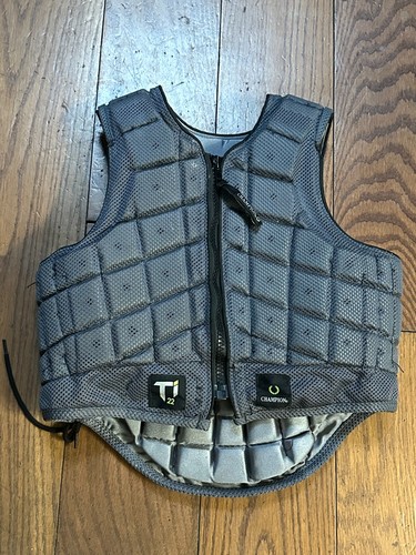 Champion ti22 body protector - champion,
