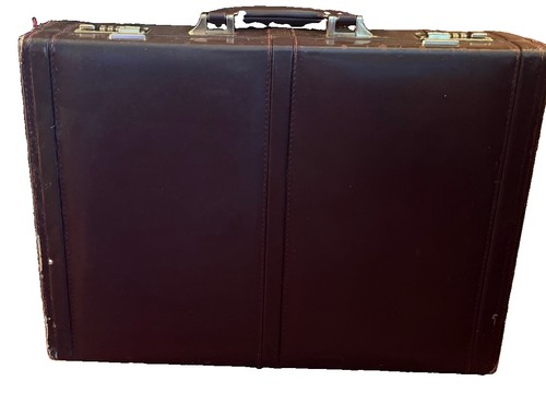 Brown hard sided briefcase - 17", hard-sided
